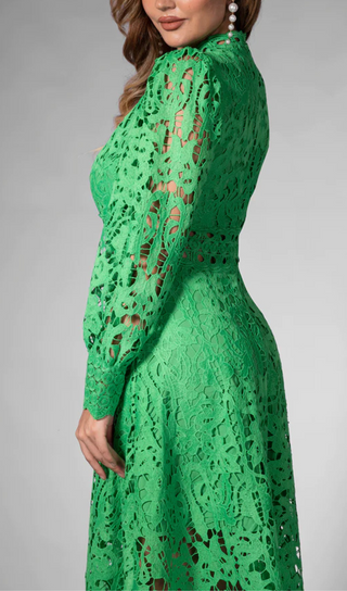 ROBE MIDI DÉCOUPÉE EN DENTELLE CREUSE VERTE KENZIE