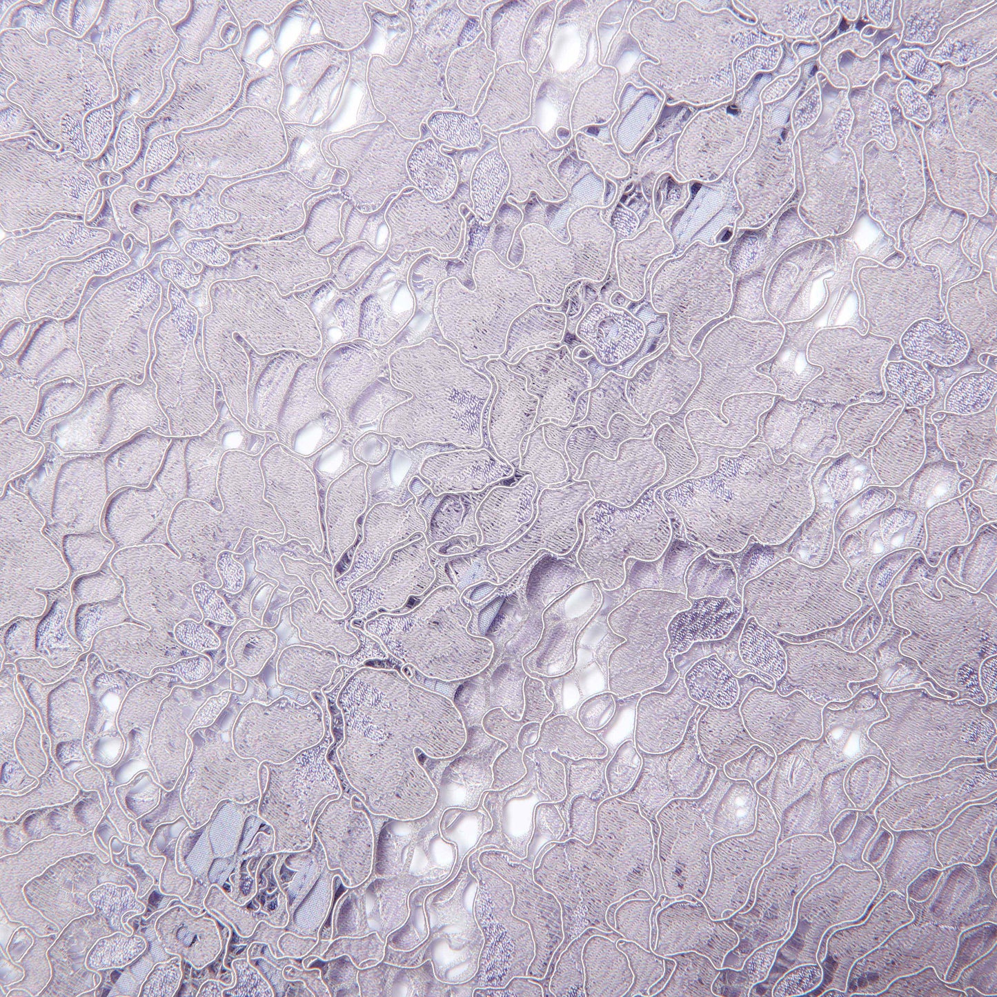 Lila Spitzenoberteil mit ausgestellten Ärmeln