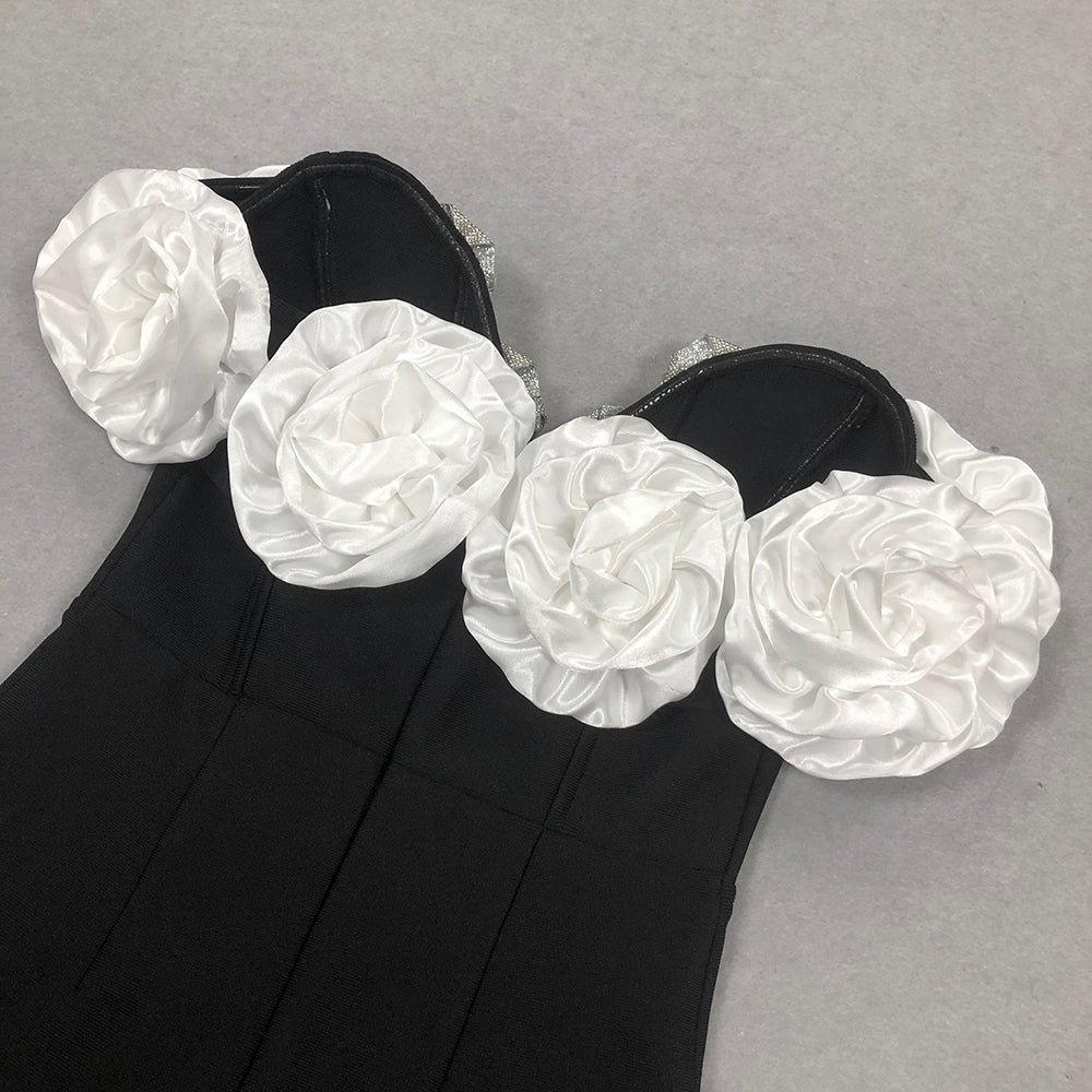 Robe longue moulante à épaules dénudées et fleurs 3D, style bandage, signée BEATRICE BLACK