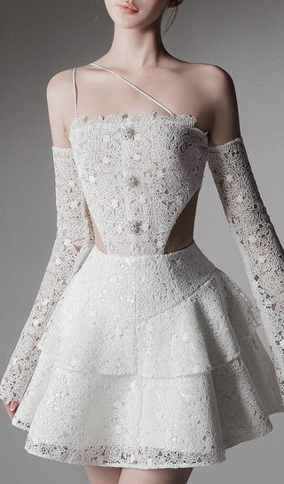 ROBE MINI EN DENTELLE DÉCOUPÉE ÉVASÉE