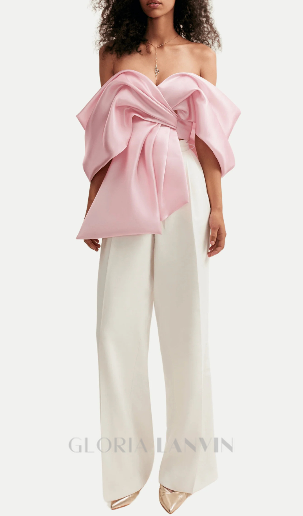 Haut en satin à épaules dénudées Samira Bow Cross