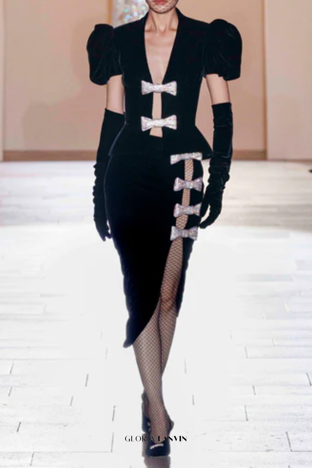 Ensemble robe mini Victoria à découpe et nœud noir