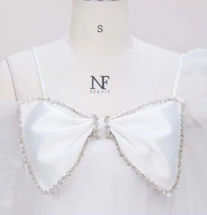 ROBE MINI À NŒUD À MANCHES BOUFFANTES BLANCHE