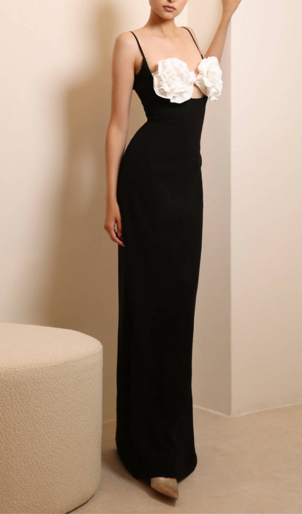 OFF-WHITE CREPE FLOWERS EVENING MAXI DRESS IN BLACK