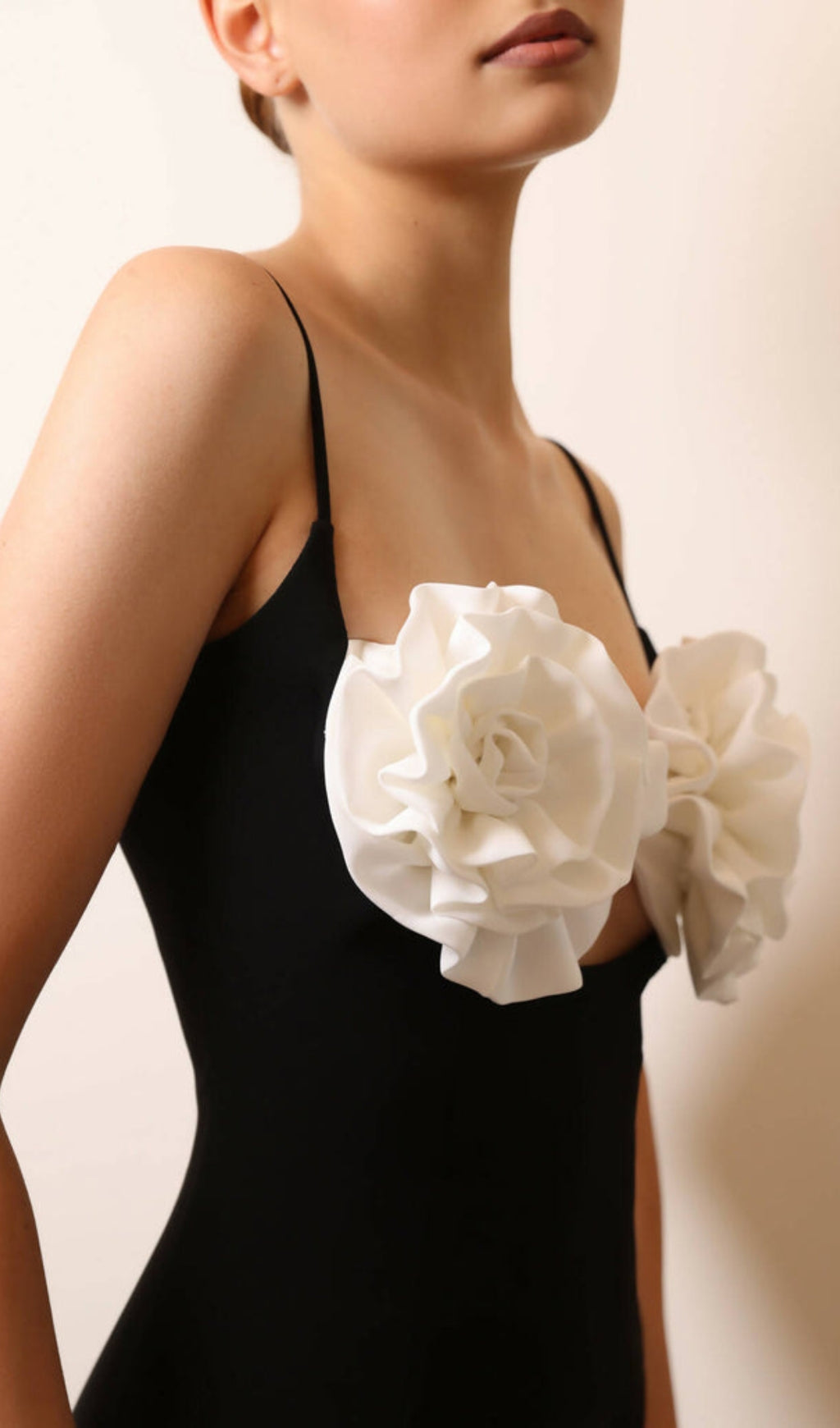 OFF-WHITE CREPE FLOWERS EVENING MAXI DRESS IN BLACK