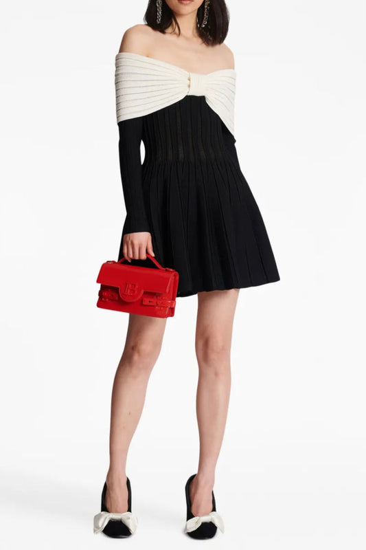 Robe courte noire Justine en maille à épaules dénudées et nœud