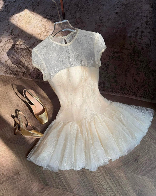 Sarah Spitzenminikleid