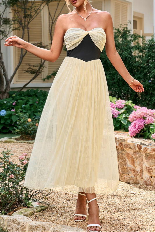 Midi-Schlauchkleid mit kontrastierendem, gerafftem Oberteil und Mesh-Einsatz