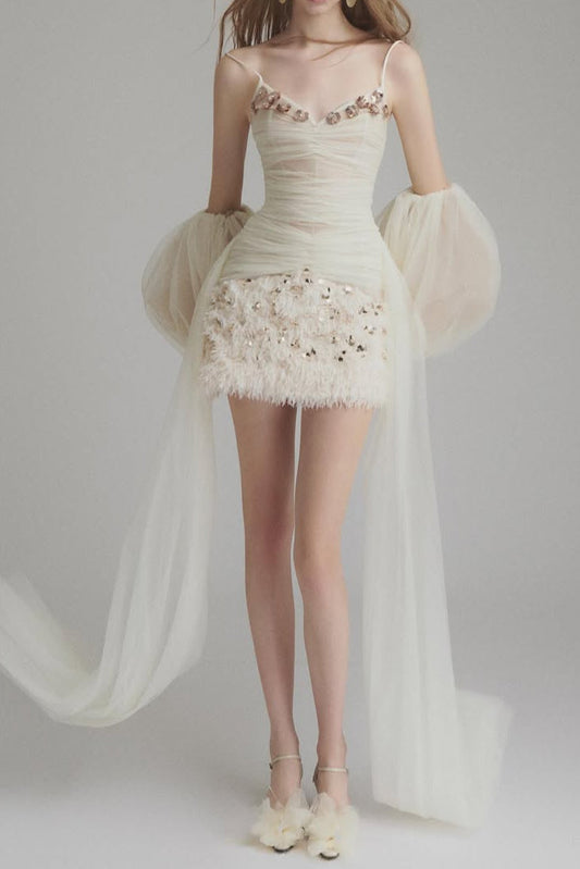 Paillettenbesetztes Minikleid aus Organza in Weiß