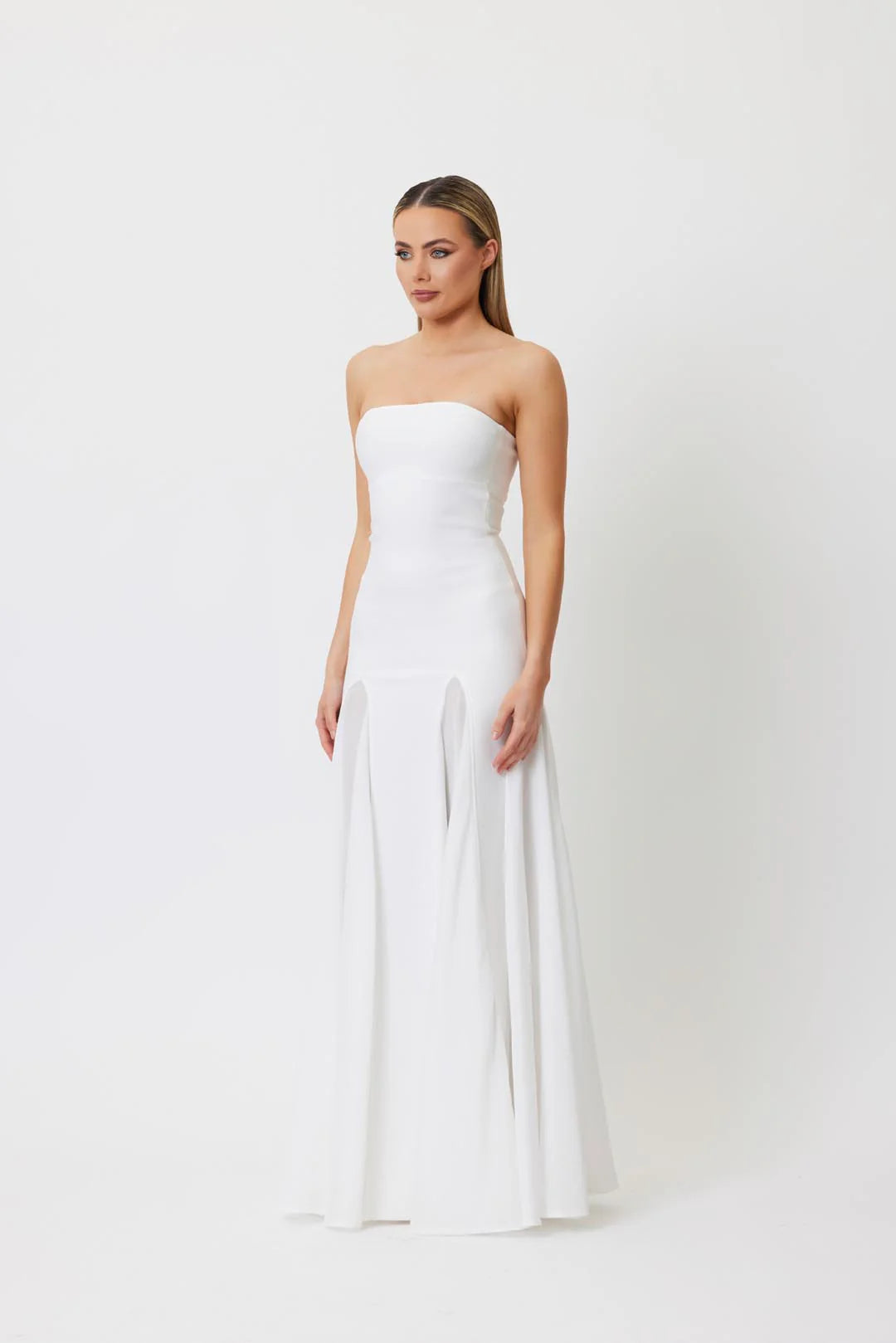 Robe longue bustier plissée blanche