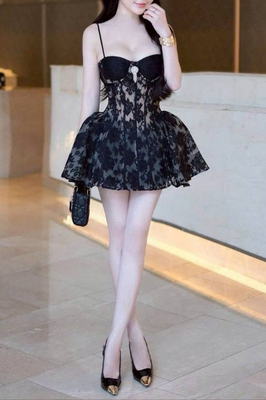 Camilla Minikleid aus Korsettspitze