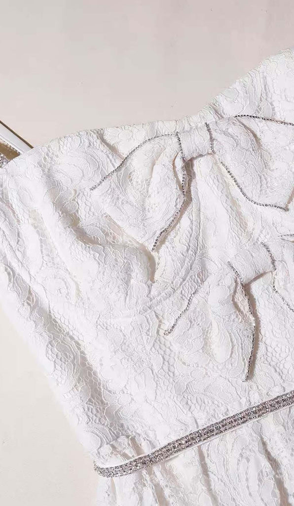 FRONT BOW TIERED MIDI DRESS IN WHITE DRESS STYLE OF CB 